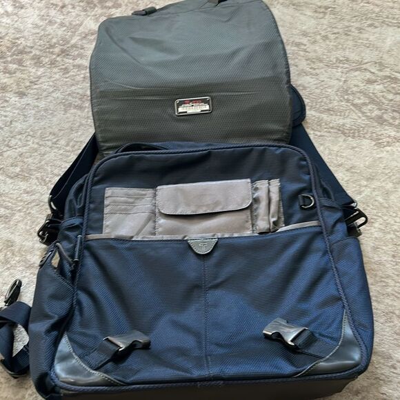 Tumi Dark Blue Men's Messenger backpack Bag - Picture 4 of 9